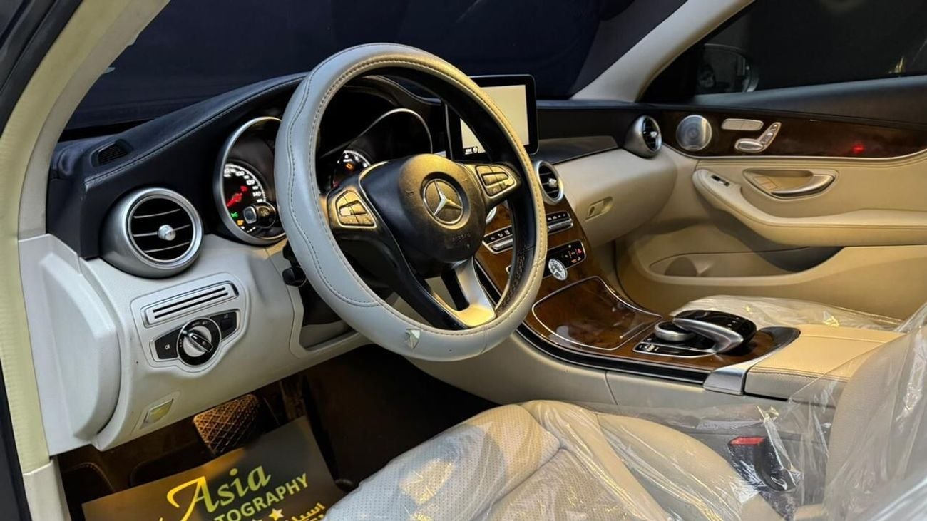 مرسيدس بنز C 300 ستاندارد