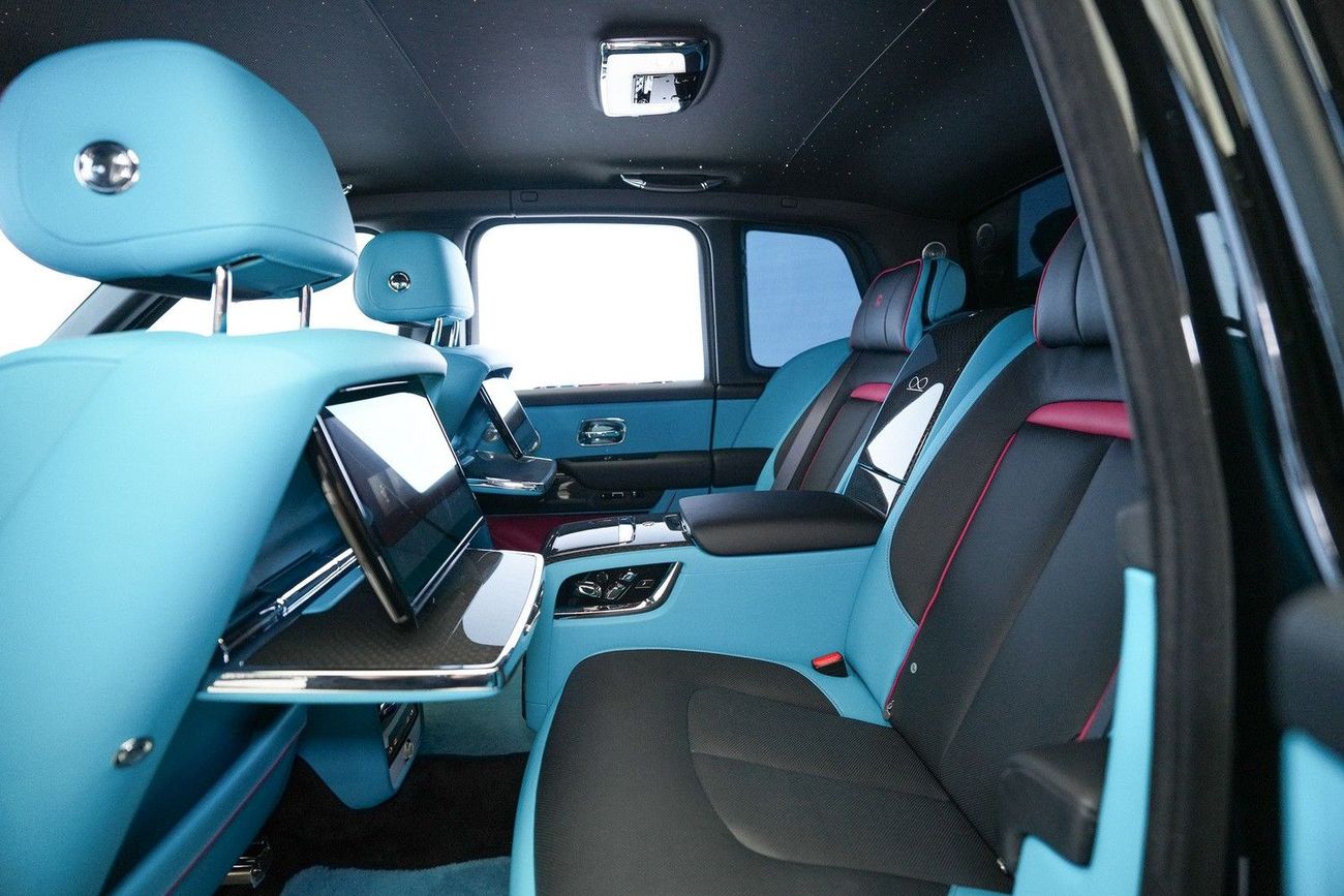 Rolls Royce Cullinan BLACK BADGE