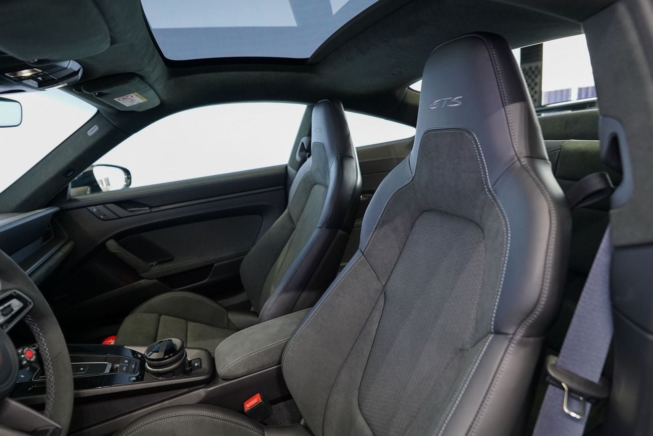 Porsche 911 CARRERA GTS