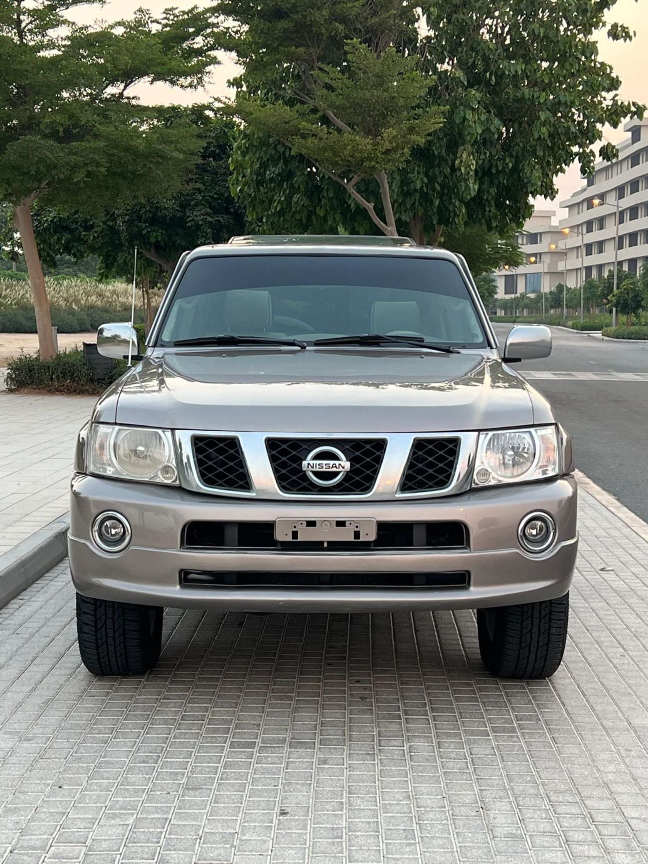 Nissan Patrol HT SAFARI