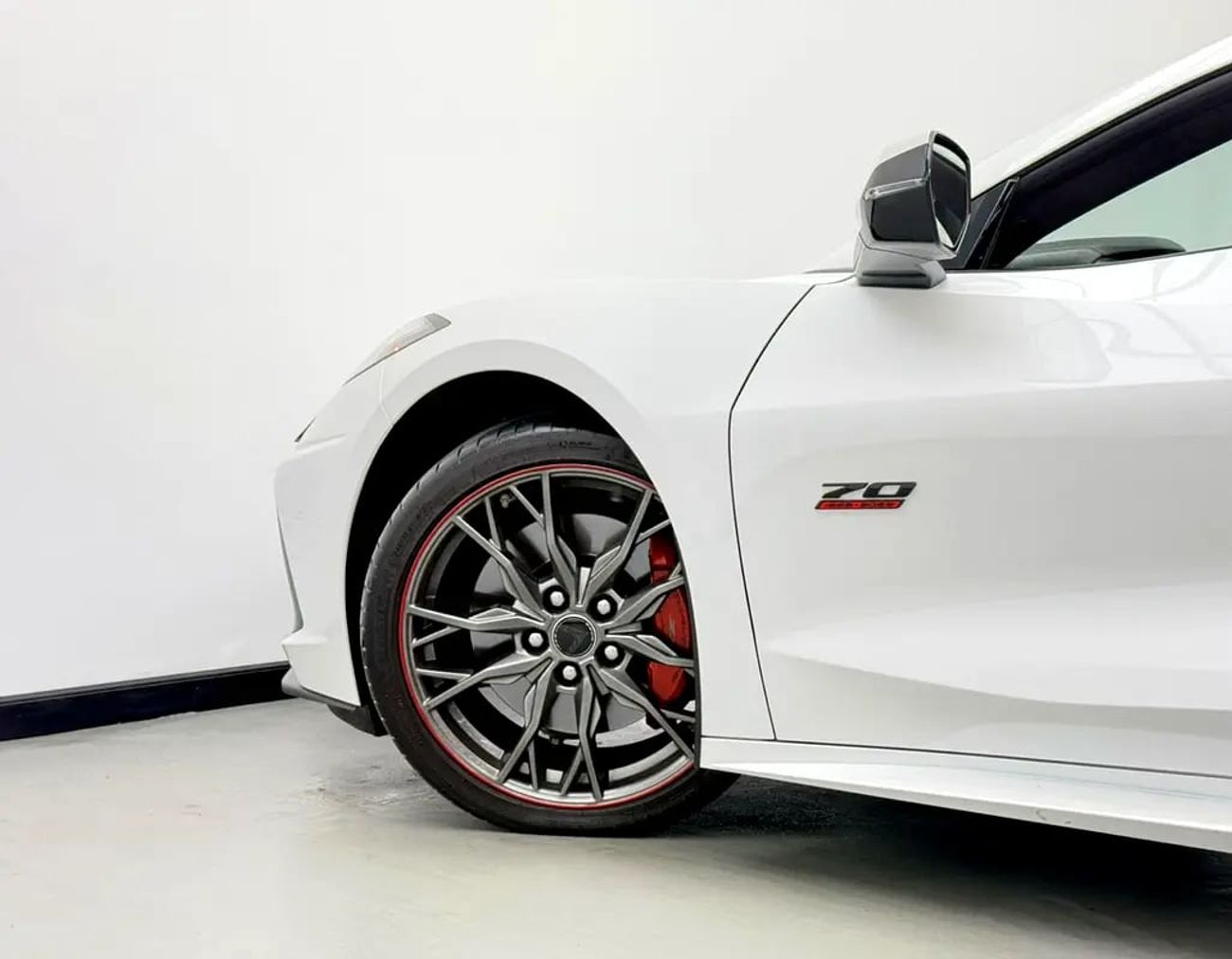 شيفروليه كورفت ستينجراي 3LT الذكرى السنوية 70 C8 3LT 70th Anniversary Edition, Warranty, Very Low Km, GCC