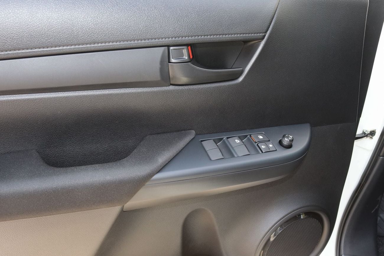 Toyota Hilux DC . 2.4L . 6-Speed Manual . Diesel . 4WD . 5 Seats . 4 Doors 2026 Model Toyota Hilux DC, 2.4L Diesel 4WD 6M/T