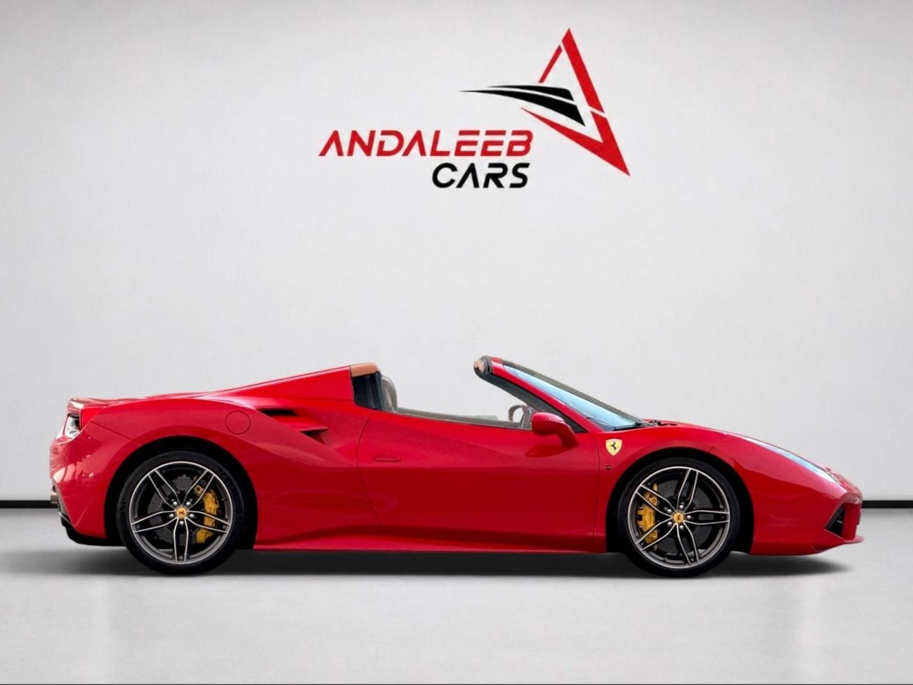 Ferrari 488 Spider Spider FERRARI 488 SPIDER | 670 HP V8 | FULL AL TAYER SERVICE HISTORY | 2017 GCC