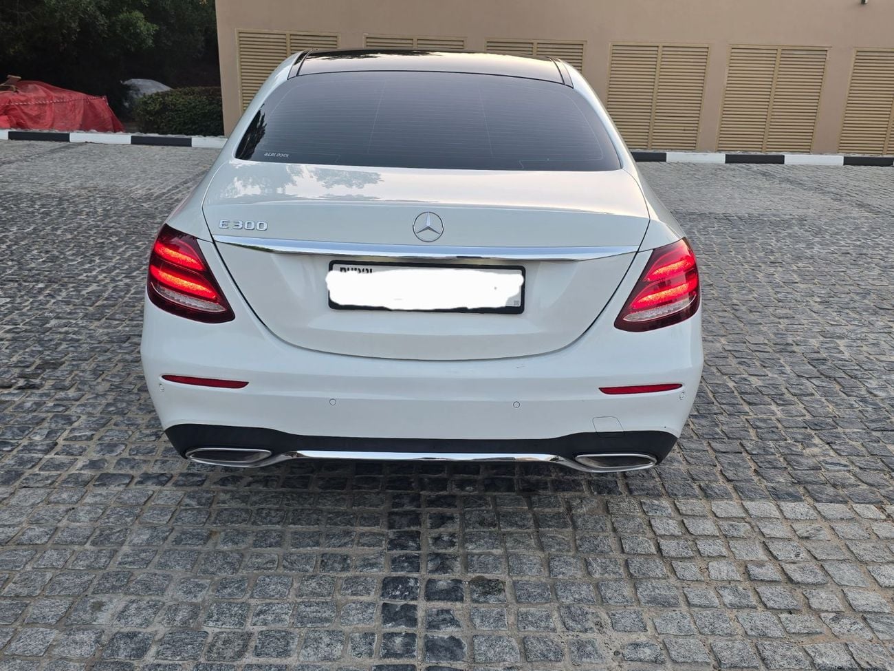 Mercedes Benz E300 AVANTGARDE SPORT