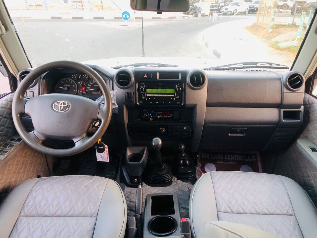 Toyota Land Cruiser 70 LC79 LX LC76 LHD 1VD-FTV 4.5L V8 Diesel Engine Manual Gear 4WD 7 Seats 5 Doors
