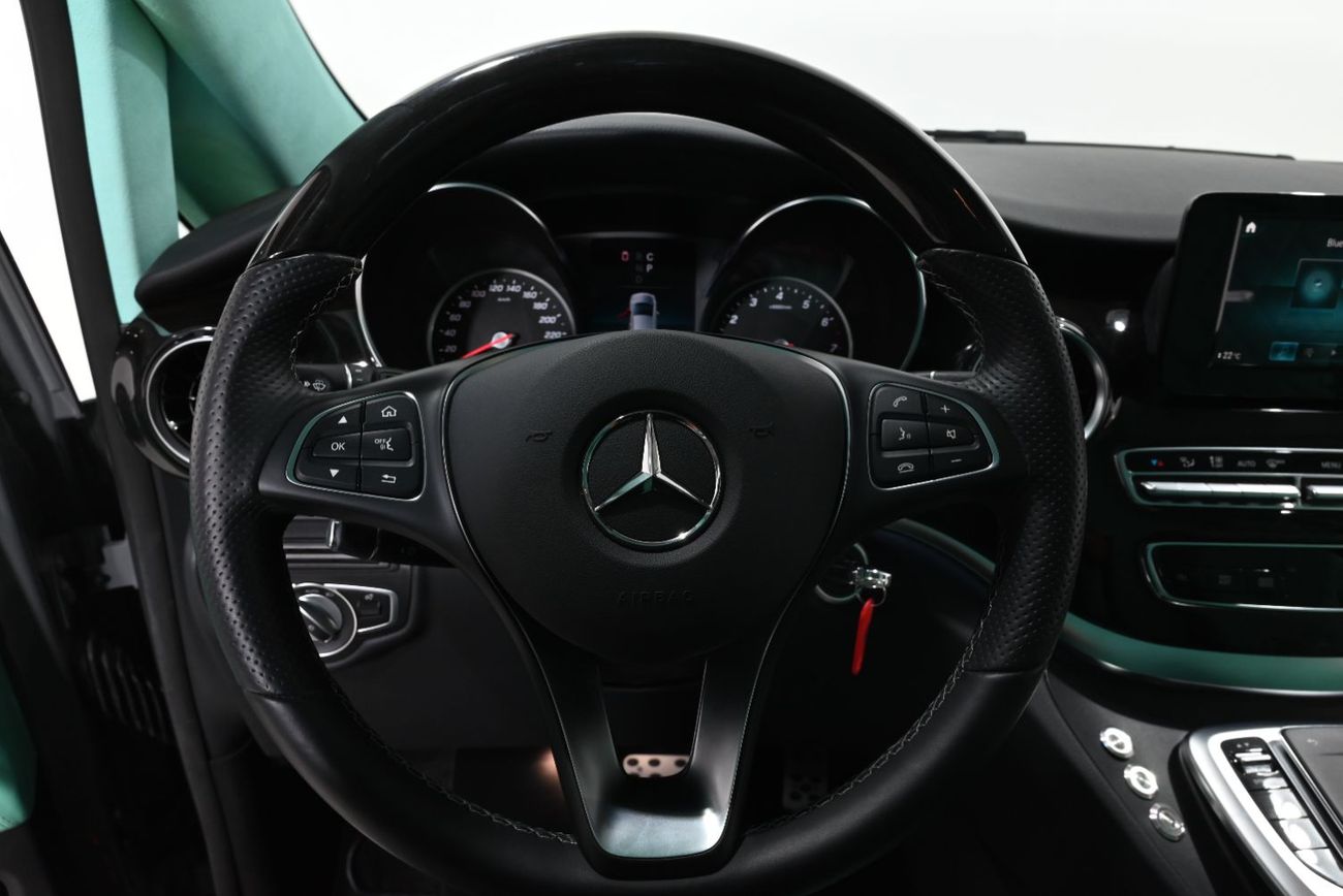 مرسيدس بنز V 250