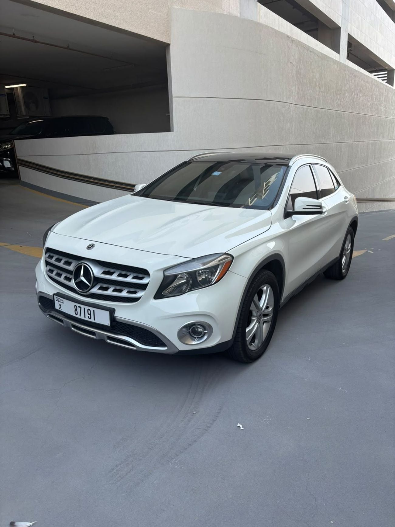 Mercedes Benz GLA250 STANDARD