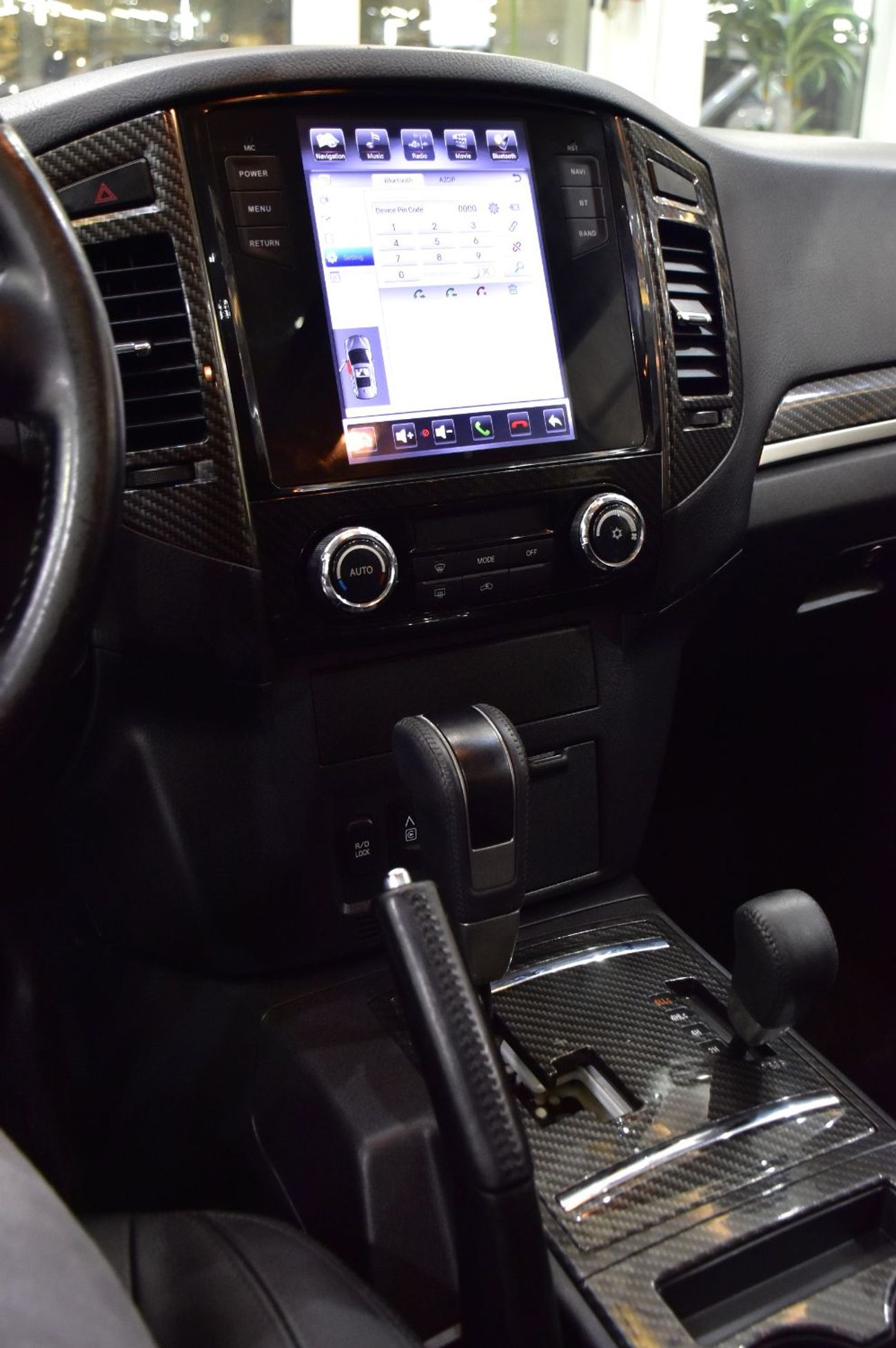 ميتسوبيشي باجيرو EXCELLENT DEAL for our Mitsubishi Pajero 3.8L GLS 3 Doors ( 2018 Model ) in White Color GCC Specs