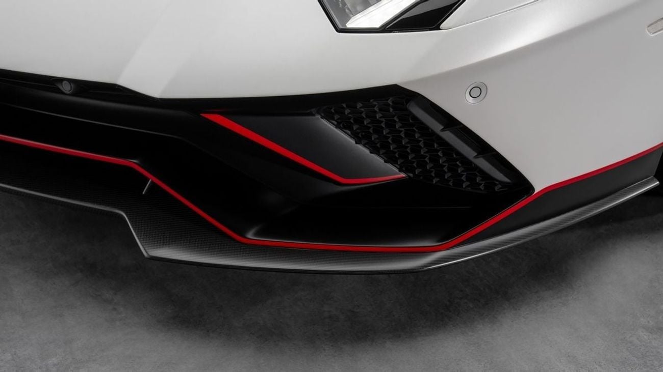 Lamborghini Aventador ULTIMAE Roadster - 2022 - GCC Specs