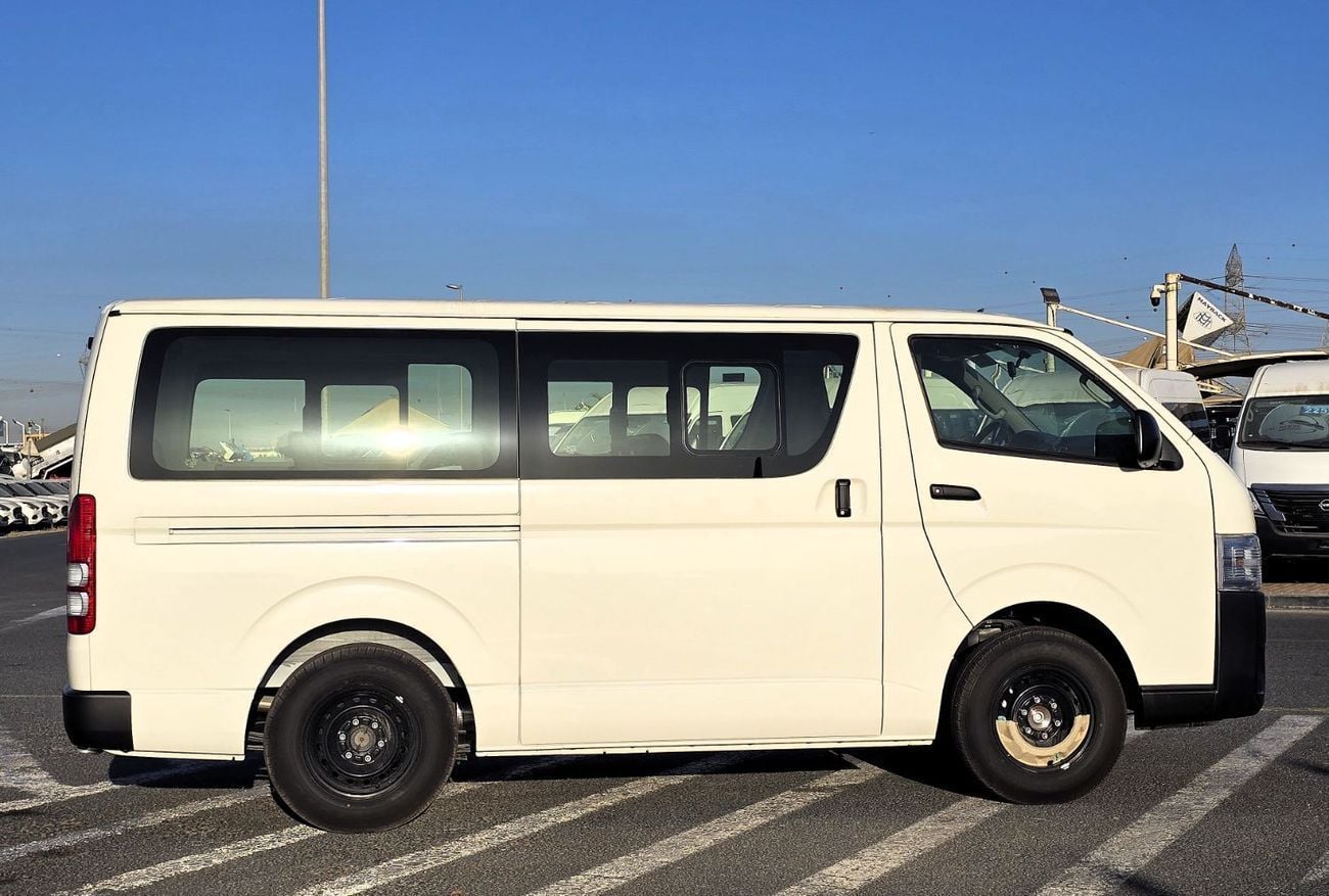 تويوتا هاياس GL Toyota Hiace Std Roof 15 Seater 2.7l Petrol M/T RWD White Color 2026 Model
