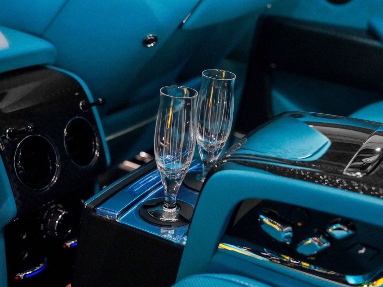 Rolls Royce Cullinan BLACK BADGE
