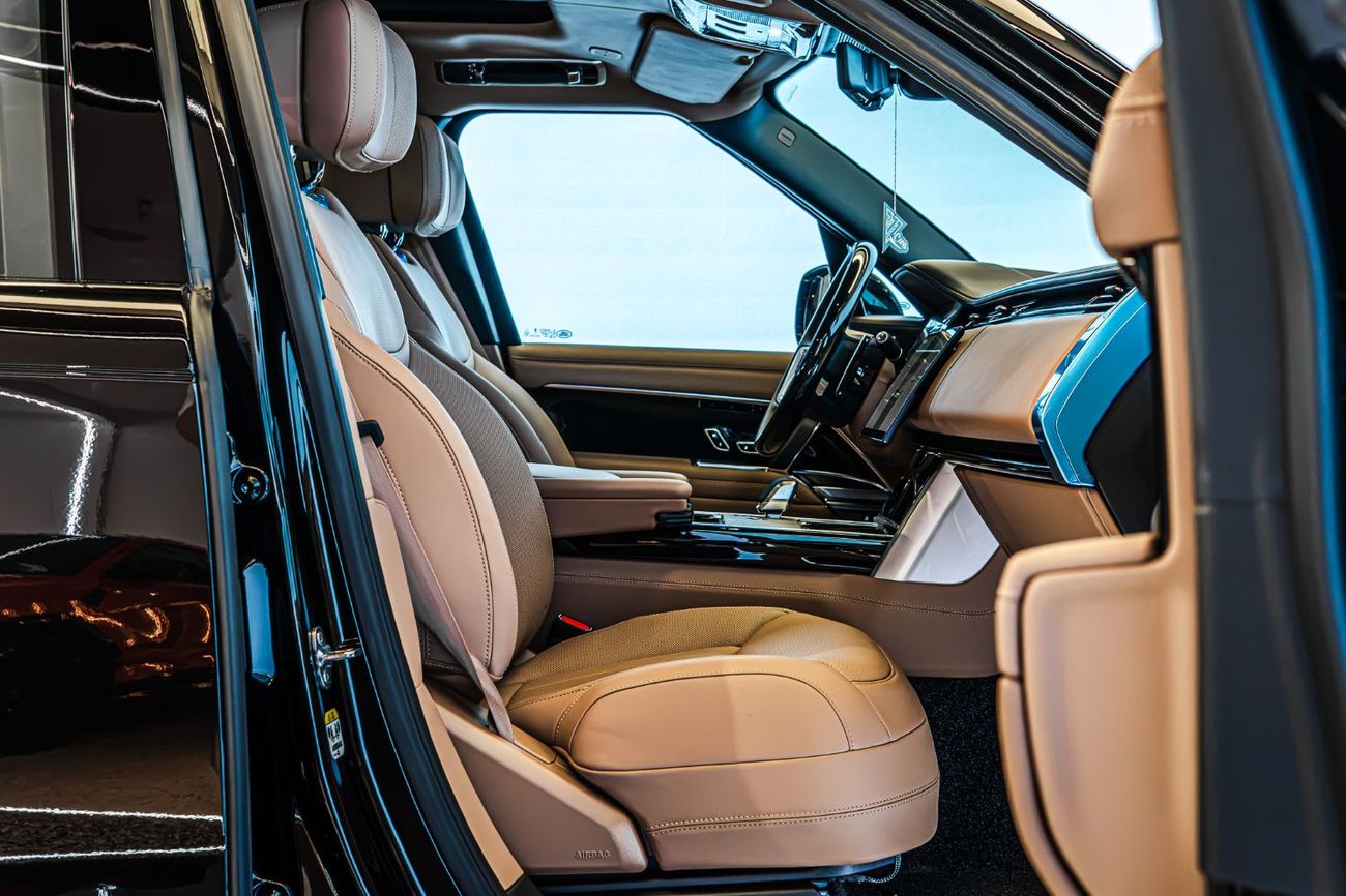 لاند روفر رينج روفر AUTOBIOGRAPHY P530 2026 Range Rover P530 | 4.4L Twin-Turbo V8 | Al Tayer Warranty | GCC Specs