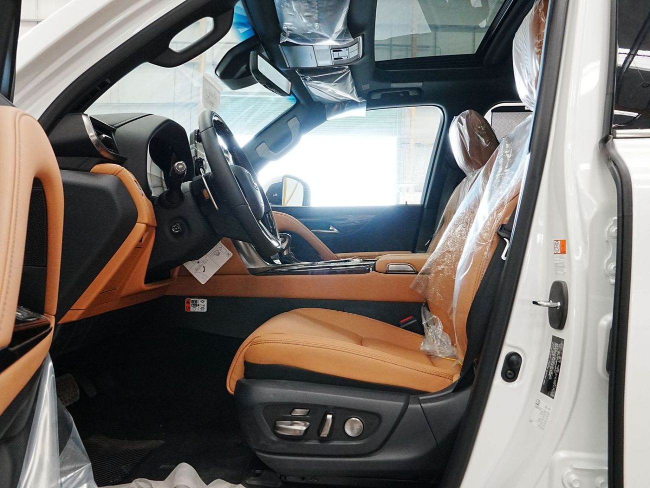لكزس LX 600 SIGNATURE