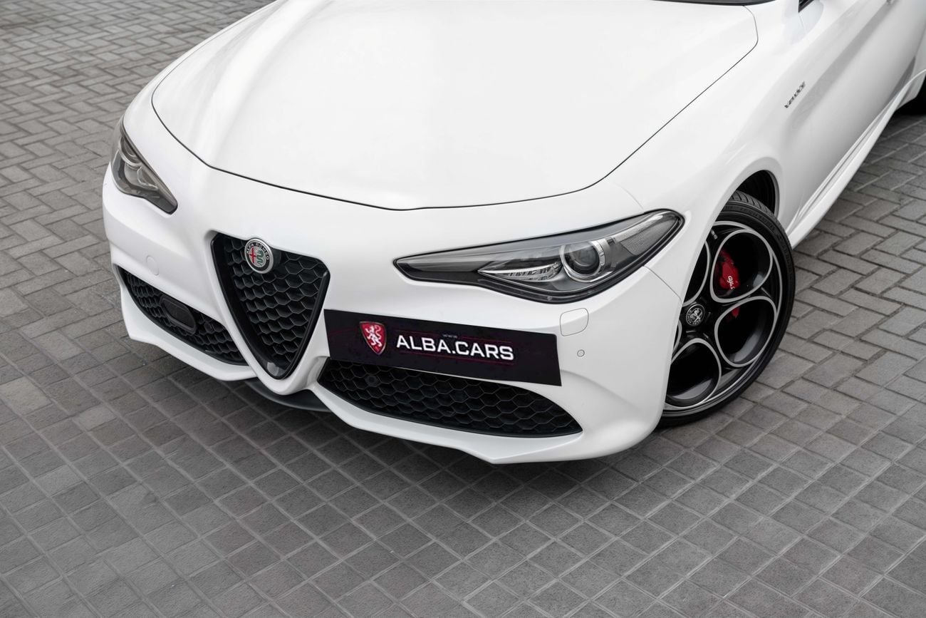 Alfa Romeo Giulia Veloce Giulia Veloce | 2,115 P.M | 0% Downpayment | LOW KM | WARRANTY