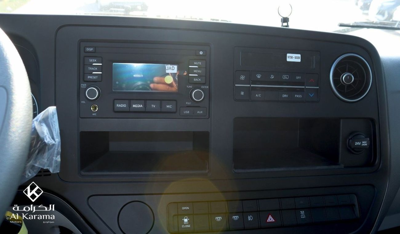 Hyundai County 3.9L BUS 3.9L Diesel Engine with Manual Transmission | 29 Seats | POWER SLIDING DOOR | AC/Heater | AM/FM