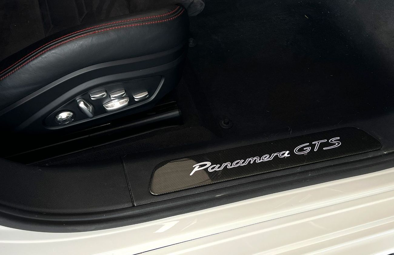 Porsche Panamera GTS 4.0L (475 HP) 2020 American Specification