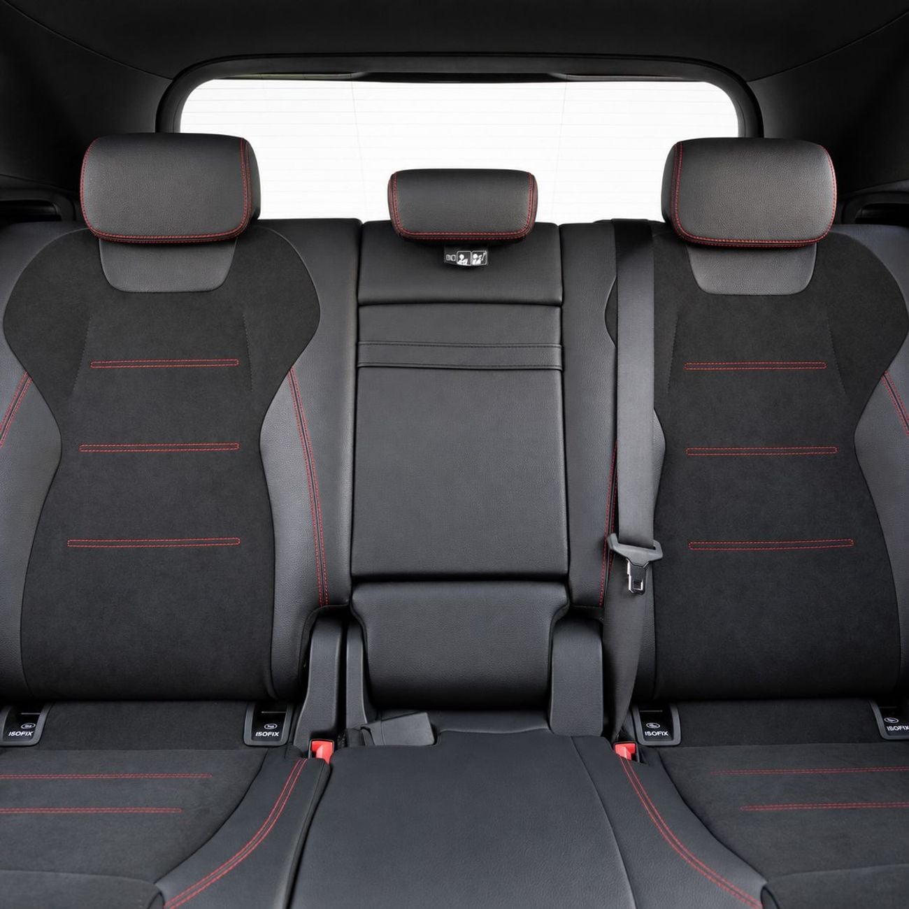 مرسيدس بنز GLA 200 AMG PREMIUM 2,394 درهم إماراتي شهرياً • بدون دفعة أولى • مرسيدس بنز GLA 200 بريميوم • ضمان وعقد صيانة من الوكالة