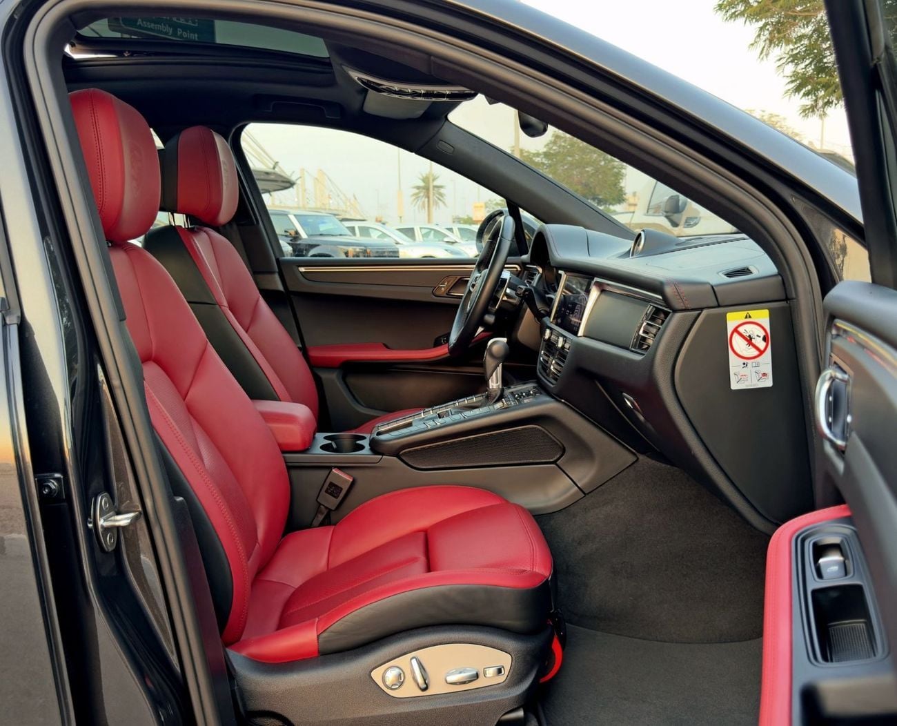 Porsche Macan STD