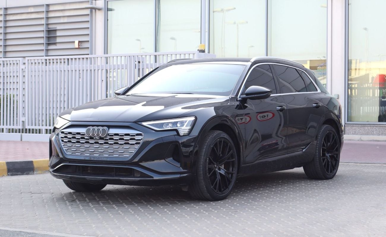 Audi Q8 e-tron 50 S-LINE