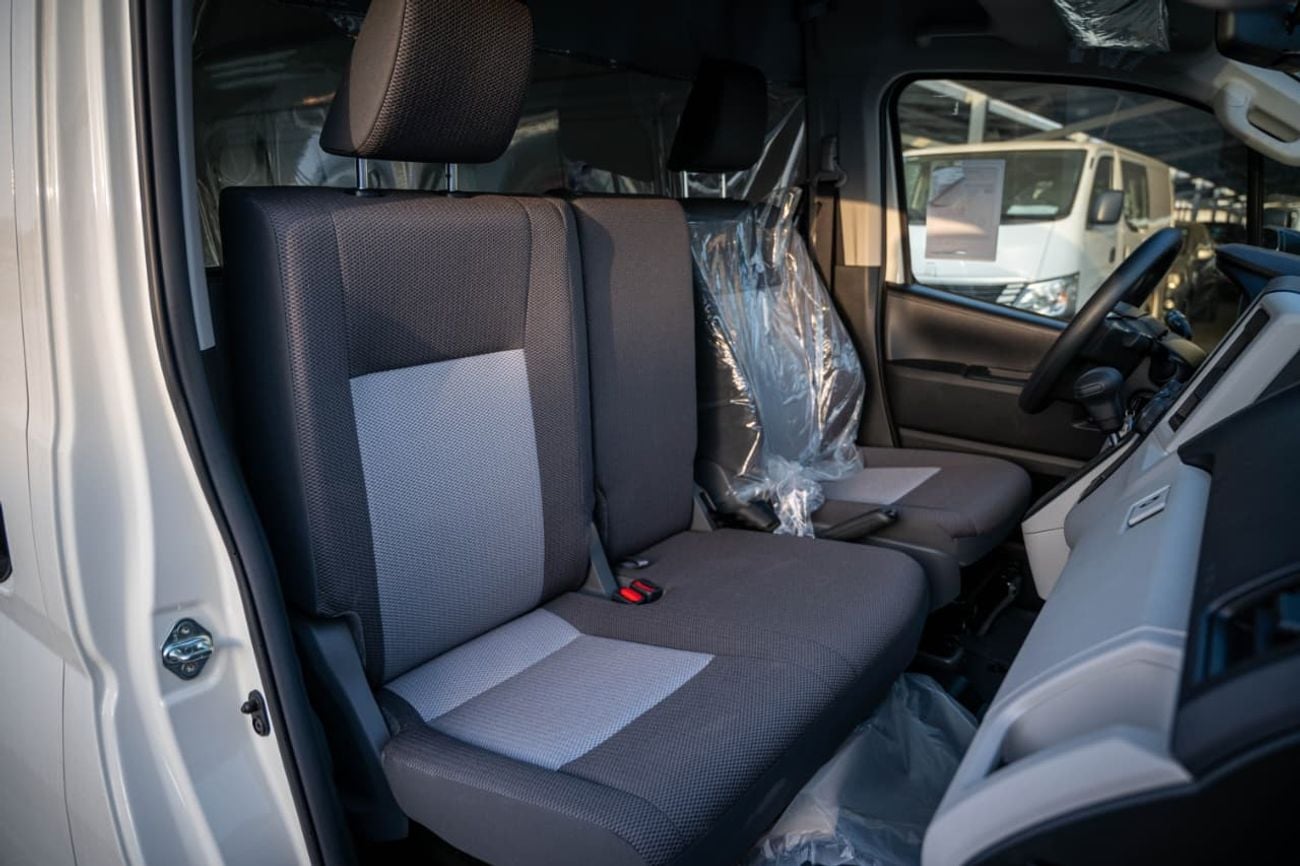 تويوتا هاياس DX 2.8L - 4 CYL - AUTOMATIC - DIESEL - VAN - REAR WHEEL DRIVER - HIGHROOF - 3 SEATS - 4 DOOR