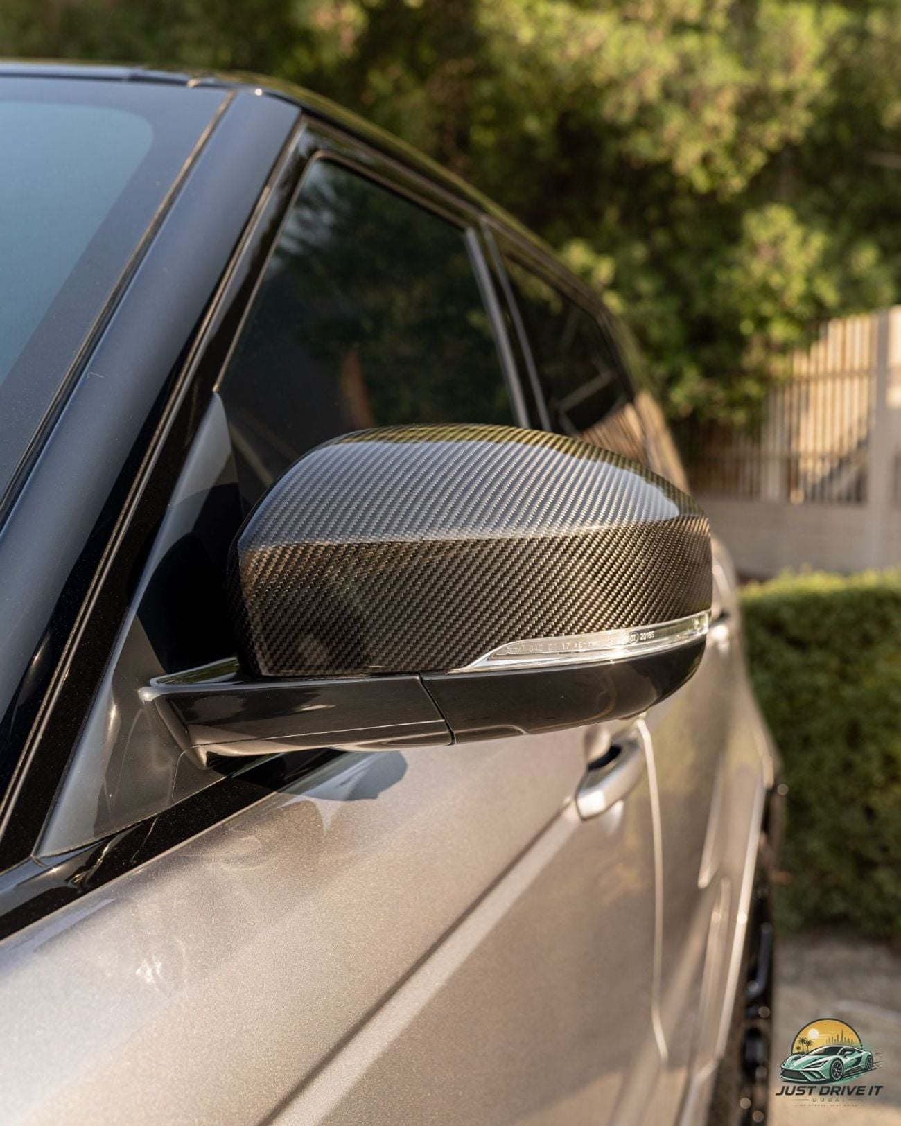 Land Rover Range Rover Sport SVR
