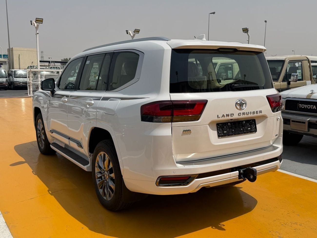 Toyota Land Cruiser VX HYBRID 2025