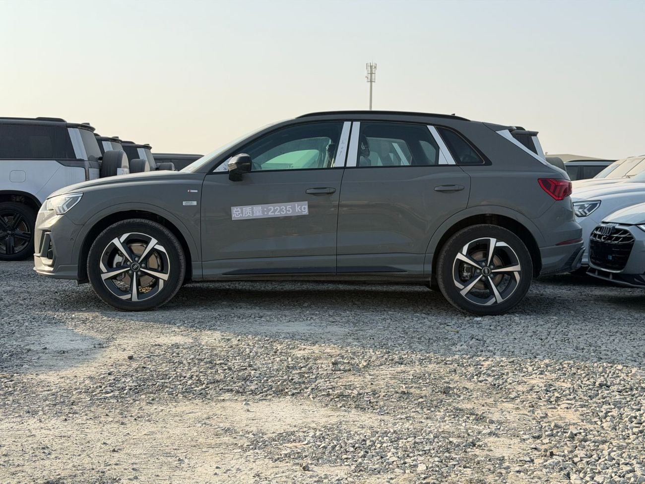 أودي Q3 35 TFSI S-LINE أنيق وديناميكي