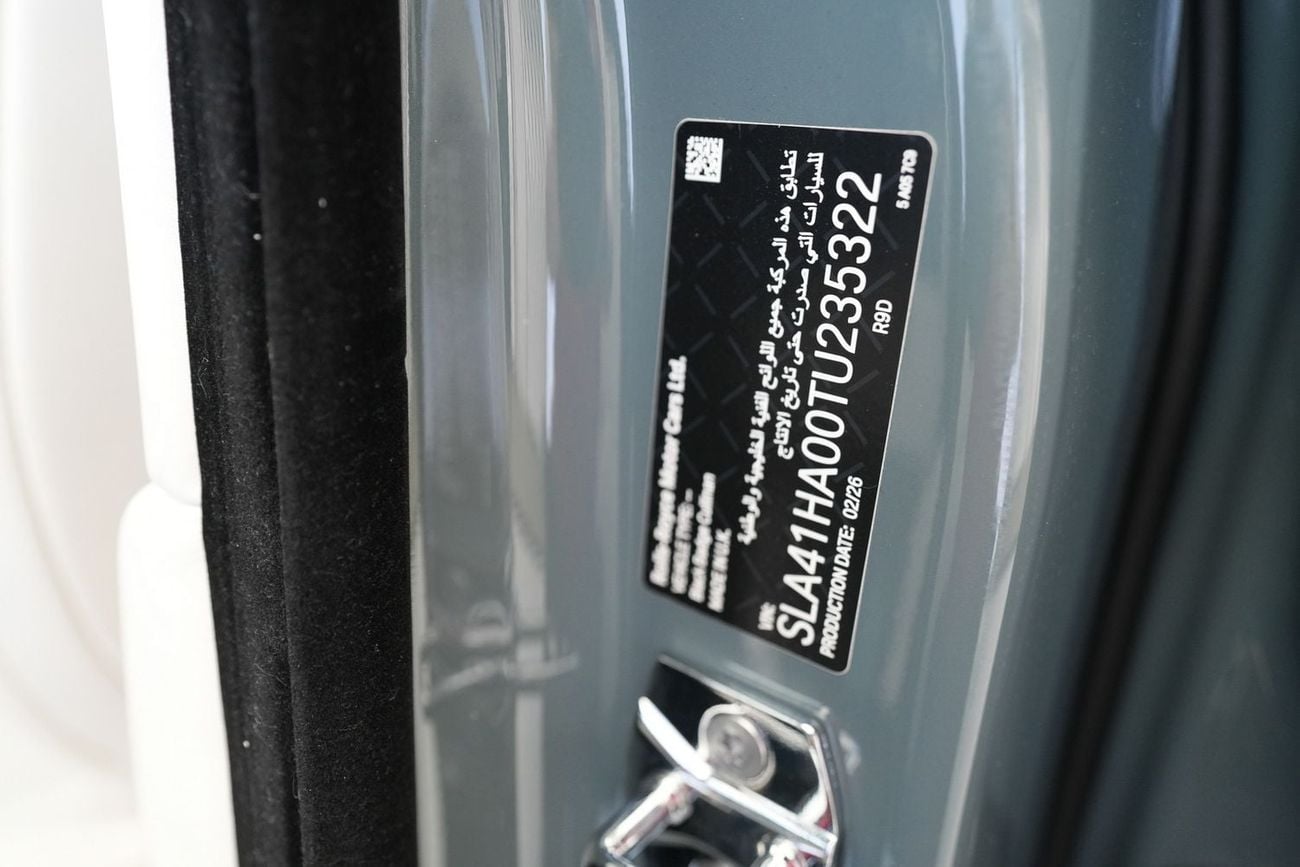 Rolls Royce Cullinan BLACK BADGE