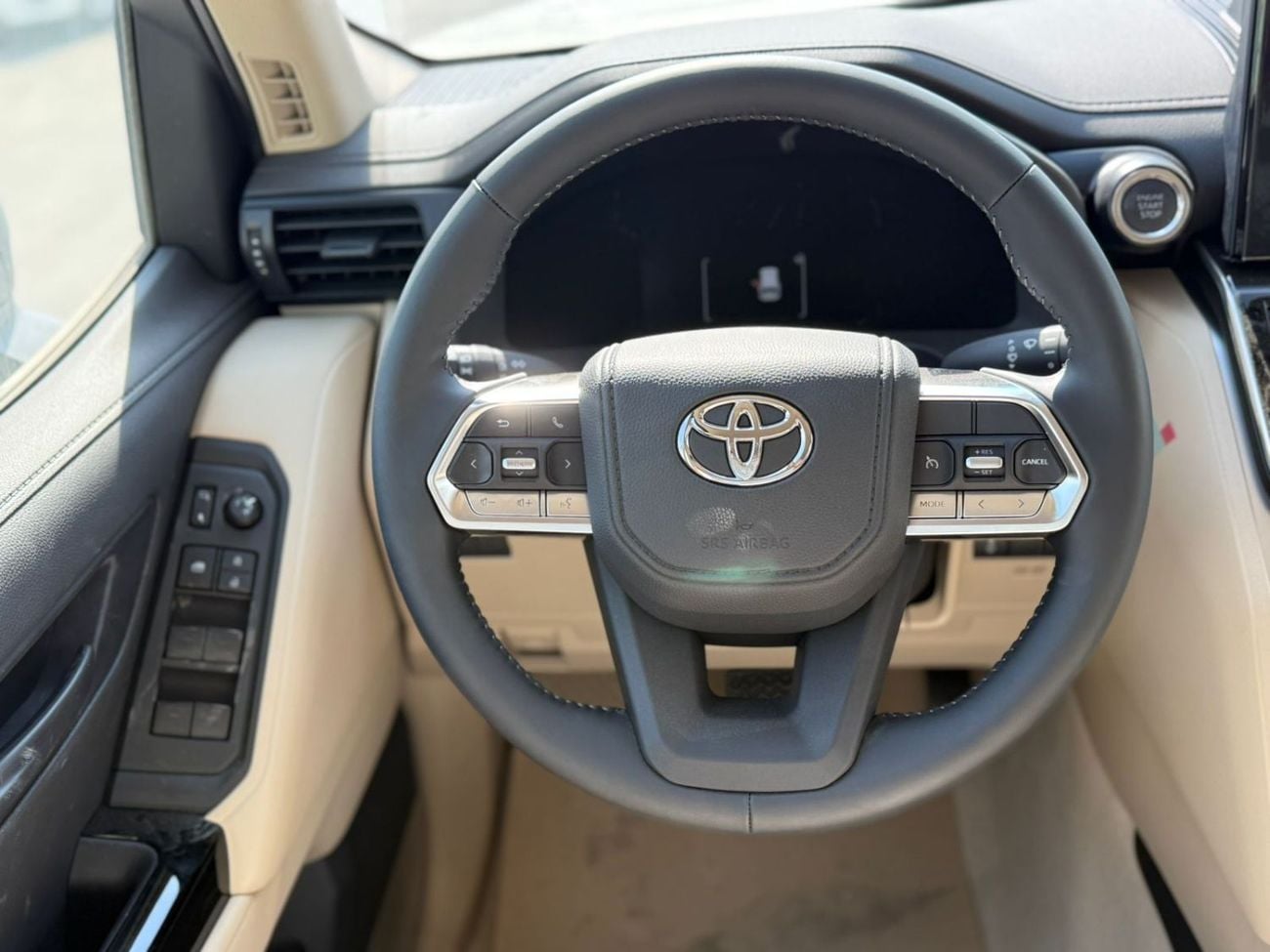 Toyota Land Cruiser 3.3L Diesel Twin Turbo, Basic Option, 2025 Model