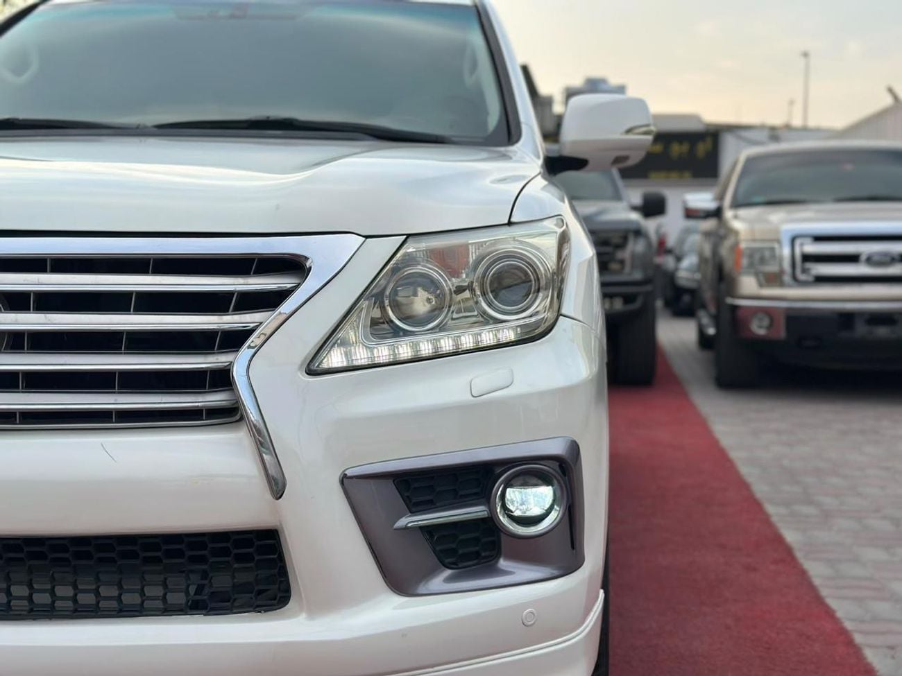 Lexus LX570 NAVIGATION SPORT