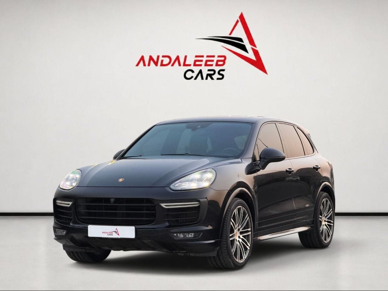 Porsche Cayenne GTS PORSCHE CAYENNE GTS | 4.8L V8 | 440 HP | AWD | 2016 | GCC SPECS