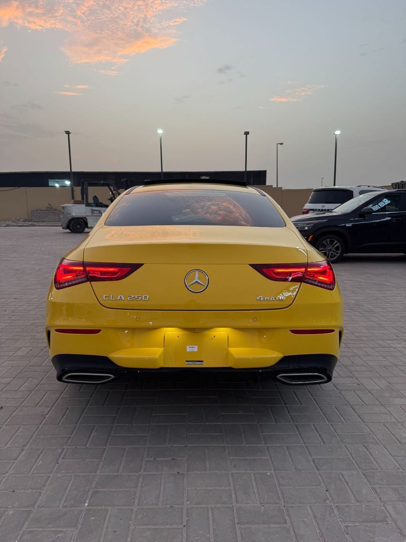 Mercedes Benz CLA250 PREMIUM