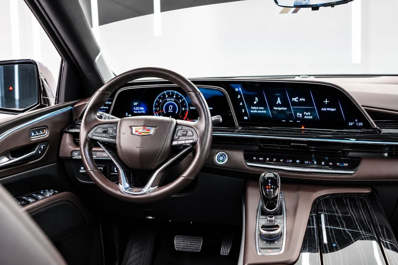 كاديلاك إسكالاد V SERIES مواصفات دول مجلس التعاون الخليجي، محرك V8 فائق الشحن، ضمان وخدمة فعالان