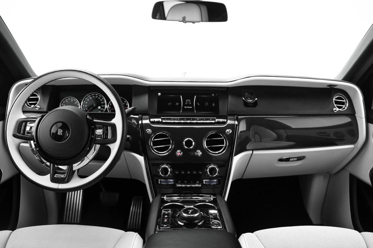 Rolls Royce Cullinan BLACK BADGE