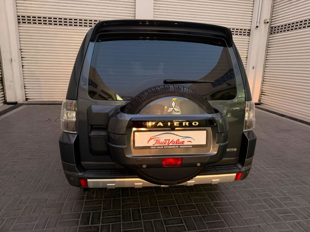 ميتسوبيشي باجيرو GLS HIGHLINE ميتسوبيشي باجيرو 2008 كاملة المواصفات، بدون رسوم خفية، بمواصفات خليجية، خالية من الحوادث.