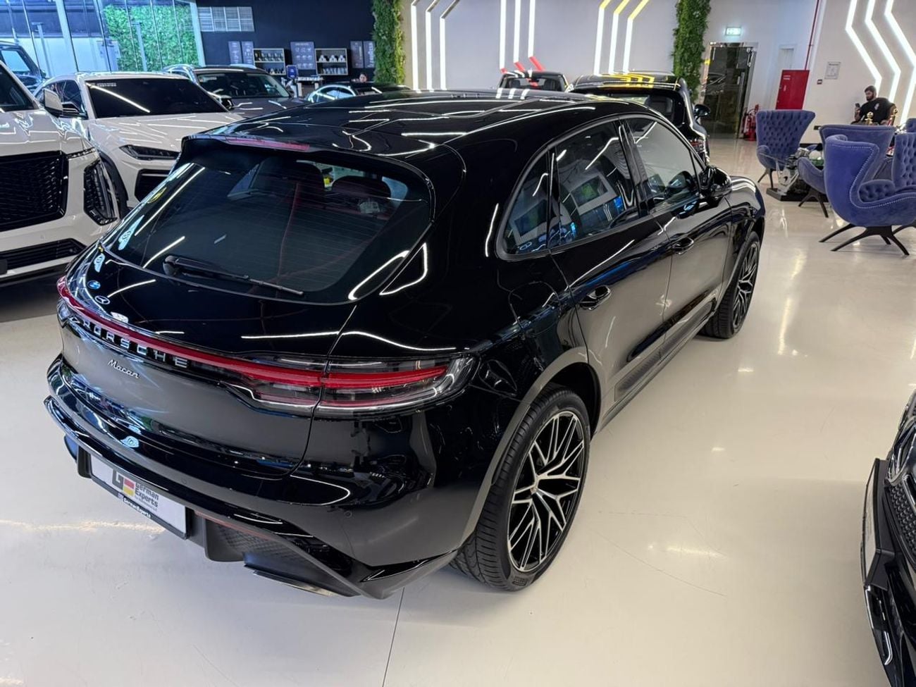 Porsche Macan STANDARD 2026 Porsche Macan| GCC | Dealer Warranty | 21-inch RS Spyder Rims