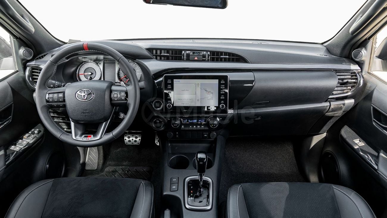 Toyota Hilux GR SPORT