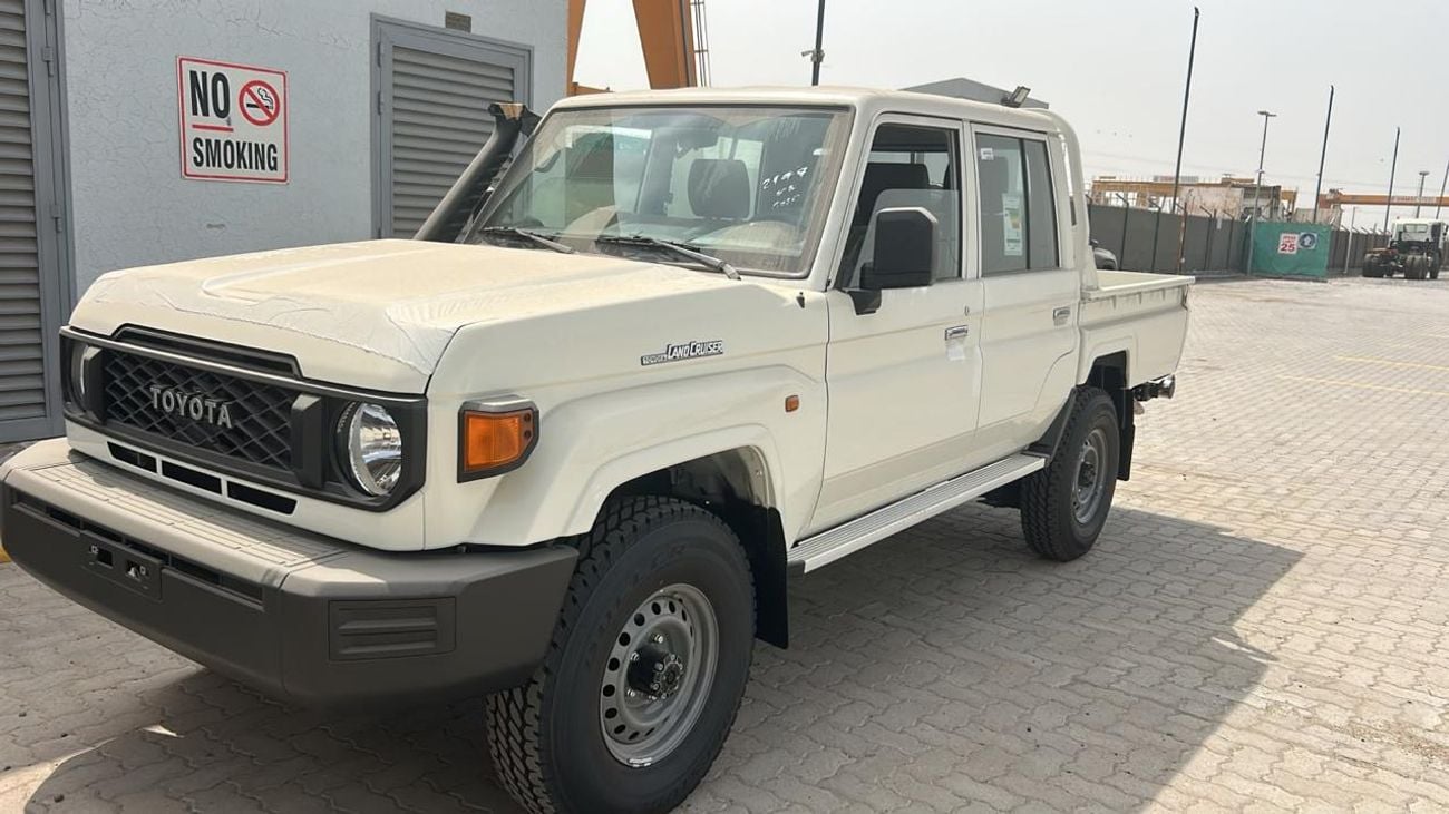 Toyota Land Cruiser Pick Up TOYOTA LAND CRUISER LC79 DC 2.8 AT 2026 GCC WITH DIFF LOCK