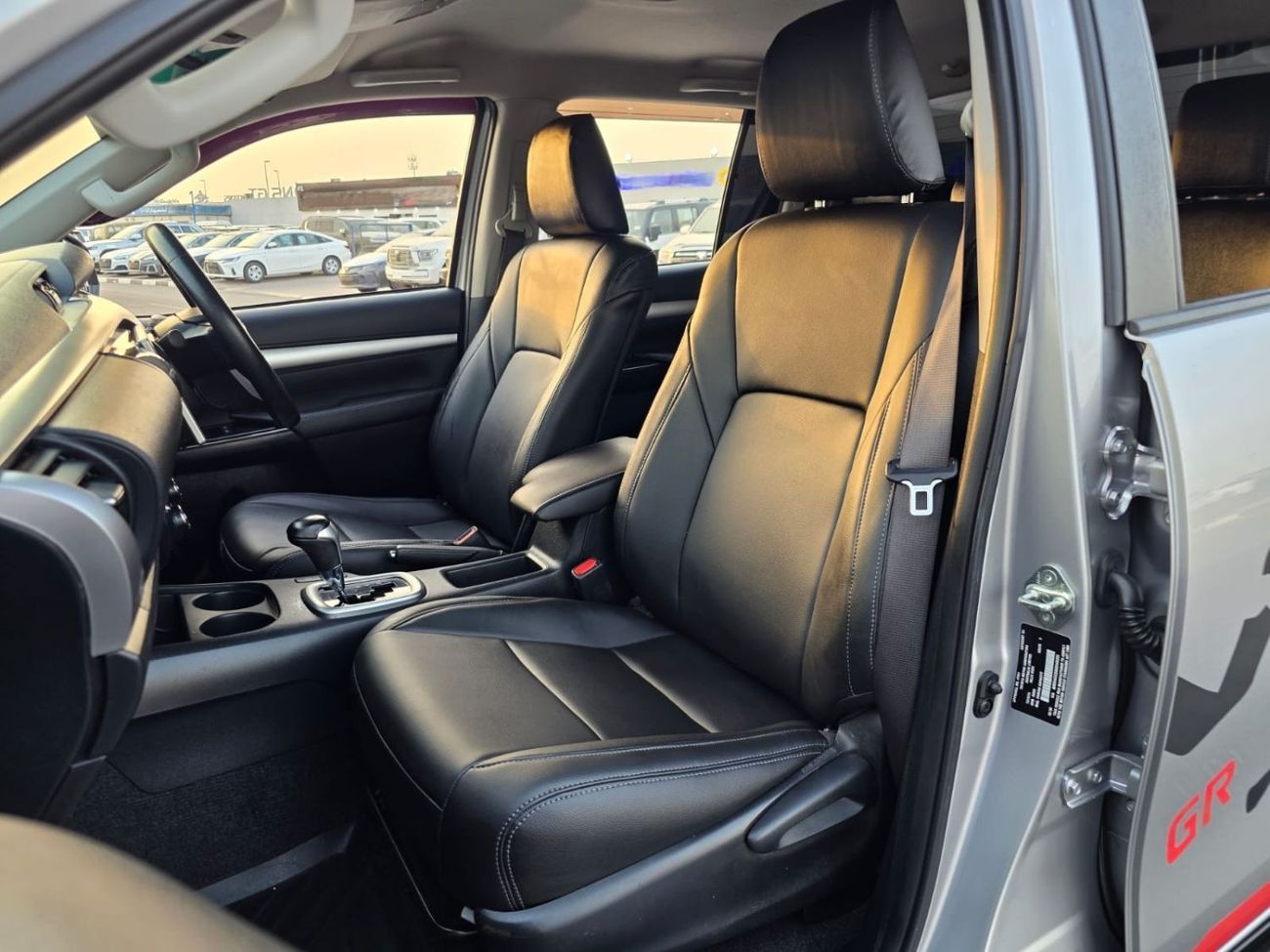 Toyota Hilux DLS 2020 | 2.8L DIESEL | AT | RHD | 4x4 SPORTS BAR | ROOF MOUNTED LED LIGHTS | PUSH START ENGINE