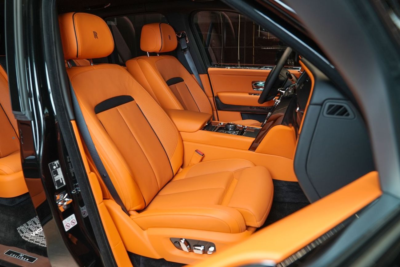 Rolls Royce Cullinan BLACK BADGE