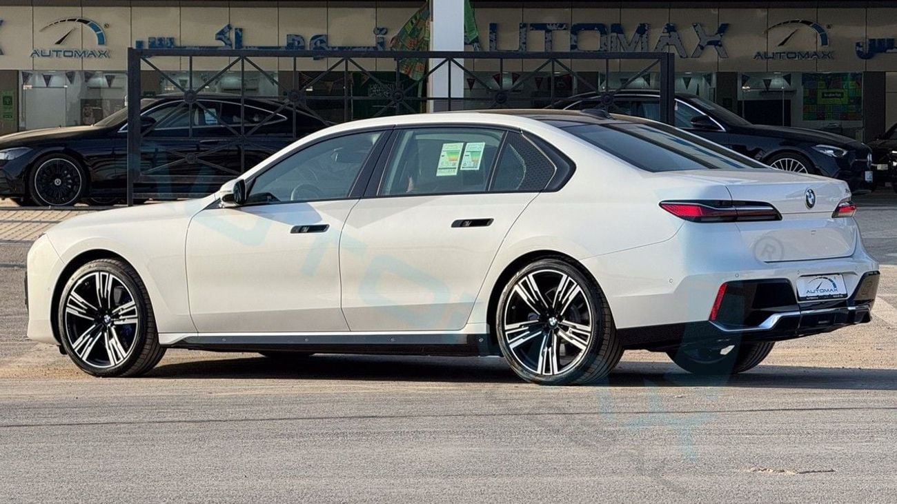 BMW 735i M SPORT (For Export , НА ЭКСПОРТ) 2026 3.0T RWD GCC Без пробега