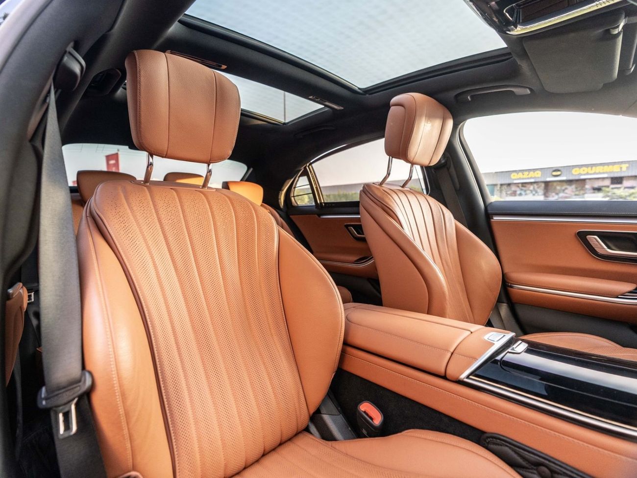 مرسيدس بنز S 500 4MATIC AMG Line