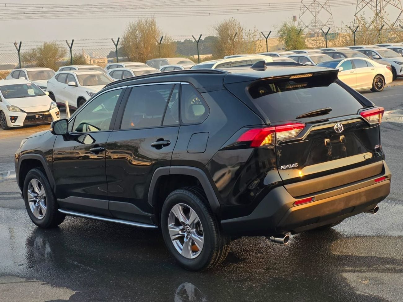 Toyota RAV4 XLE 2023 Model XLE Full Option Sunroof , Push button, Leather seats and Trunk automatic