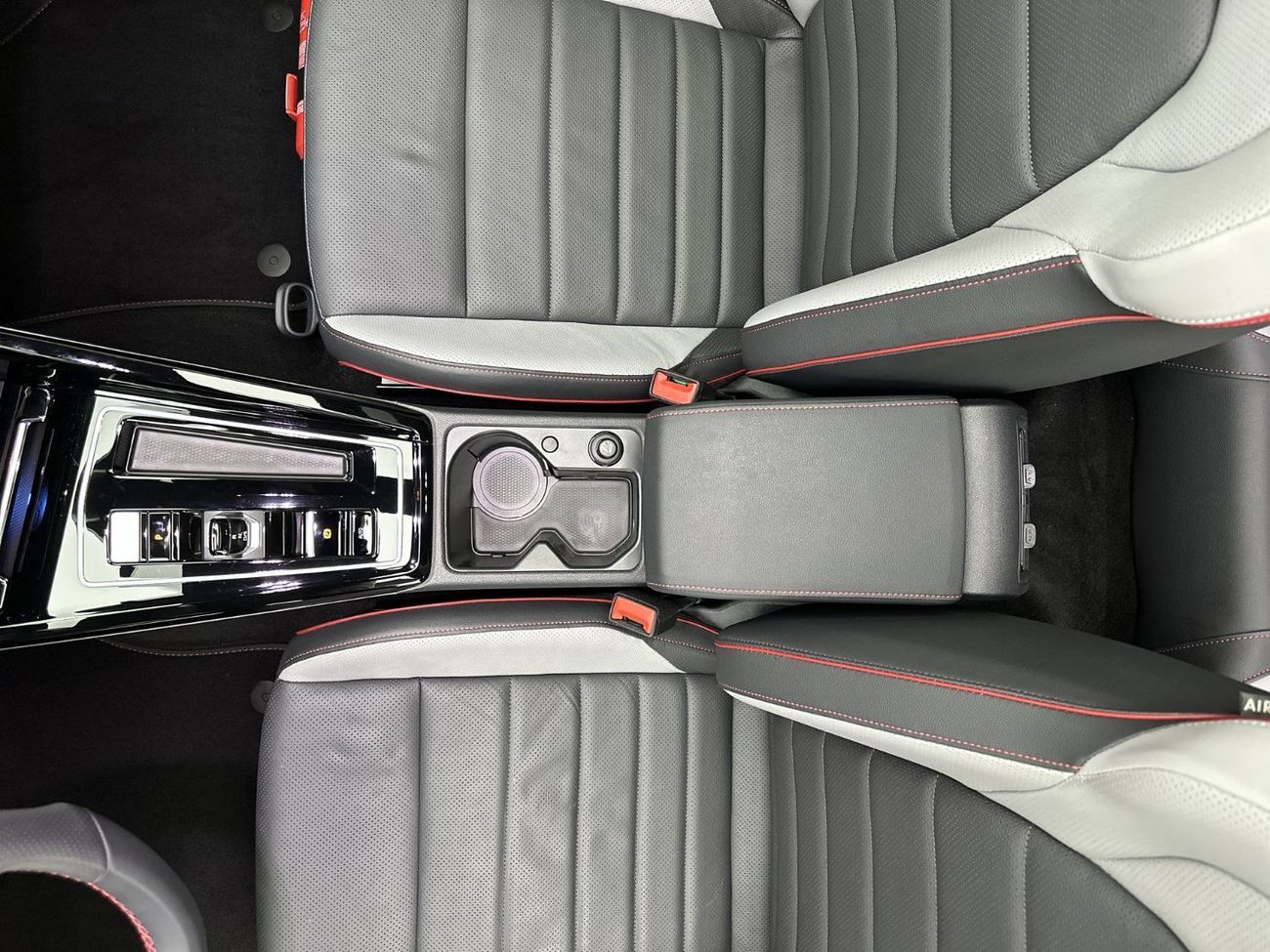 Volkswagen Golf GTI Premium Leather Seats 2L | 22,000 AED SAVINGS from New Car | 265 HP | GCC Specs