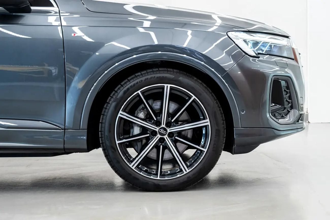 Audi Q7 45 TFSI | GCC Specs | with Warranty and Service