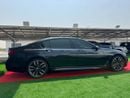 بي أم دبليو M760Li STANDARD بي إم دبليو 760Li xDrive V12 | ٢٠١٨ فخامة • أداء • كاملة المواصفات الموديل: ٢٠١٨ المحرك: ٦.٦ لتر،