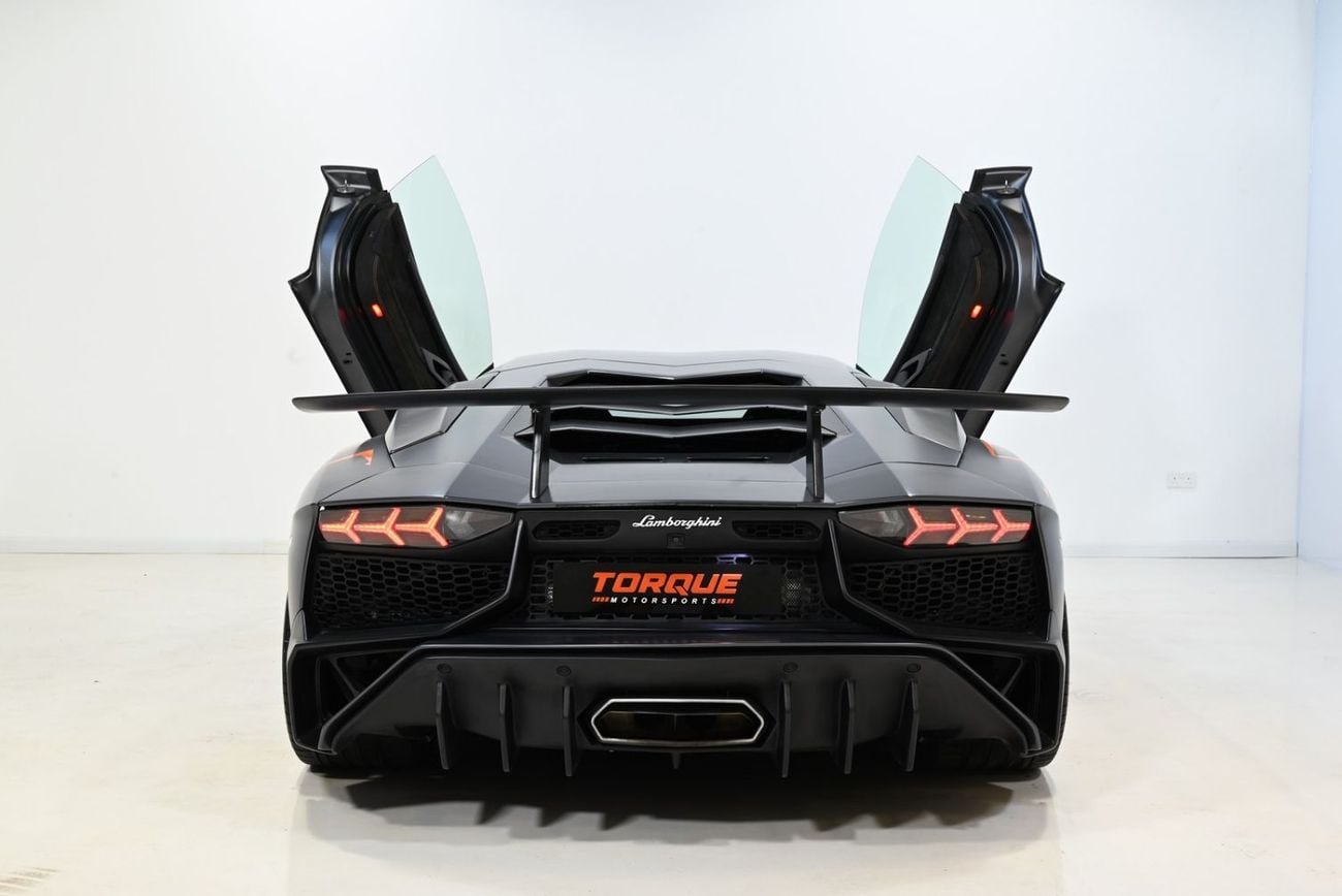 Lamborghini Aventador LP 750-4 Super veloce 2015 Lamborghini Aventador LP 750-4 Super veloce SV Kit, Full Service History, GCC