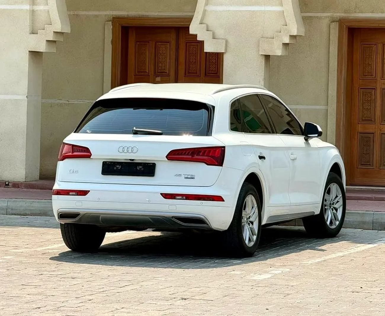 أودي Q5 45 TFSI اودي خليجي بحالة ممتازة 45 TFSI quattro GCC Specs
