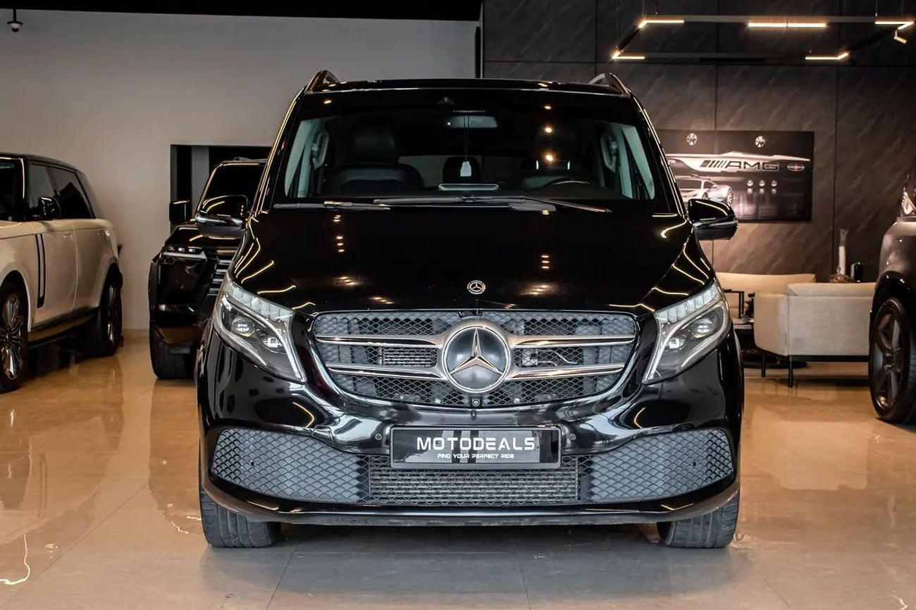 Mercedes Benz V 250 V 250 | GCC | 8-Seater | Luxury • Comfort