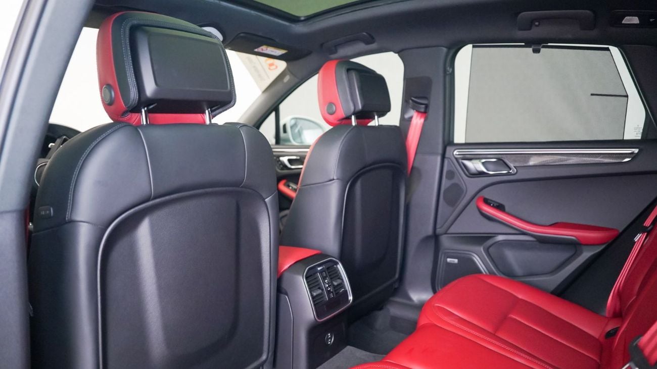 Porsche Macan S